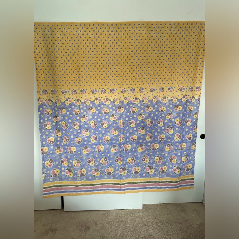 Croscill Shower Curtain bright & cheerful